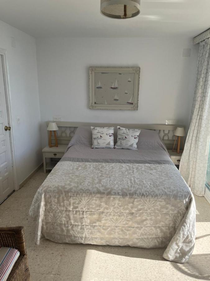 Large Three Bedroom Apartment Panoramic Sea Views Естепона Екстериор снимка